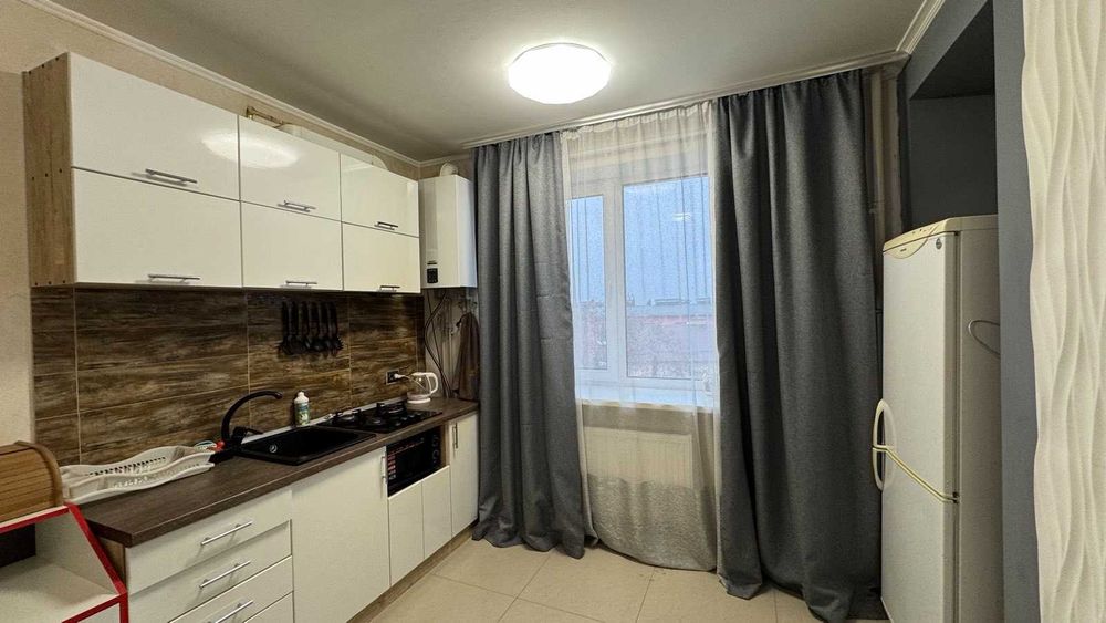 1к квартира з ремонтом.  Сертифікат  Газ  Балкон