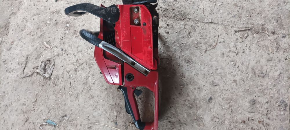 Продам бензопилу гудлак