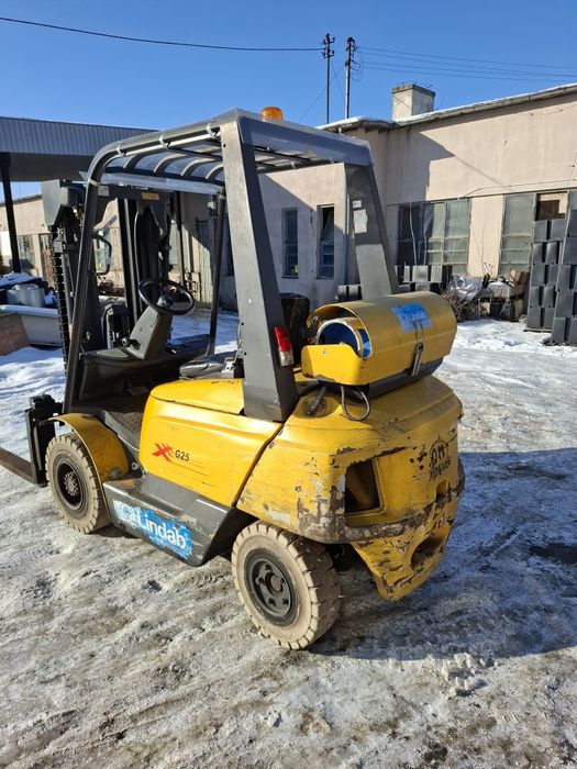 Wózek widłowy OM 2.5t