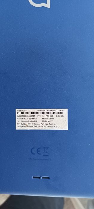 Tablet alcatel  Novo. 20,5 por 12,5 cm