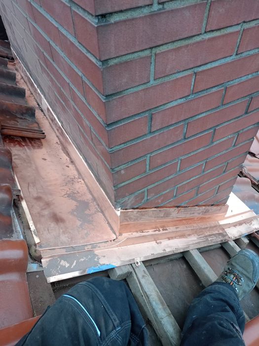 Usługi  Ciesielsko  Dekarskie  Dekarz Blacharz Cieśla Zgrzewanie Papy