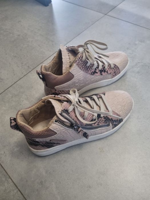 Buty wiosenne Bugatti 36