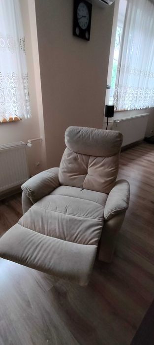 Kanapa oraz fotele z funkcją relaks