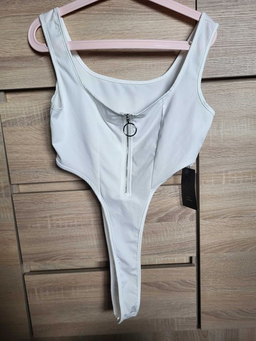 Biale body nowe z metką
