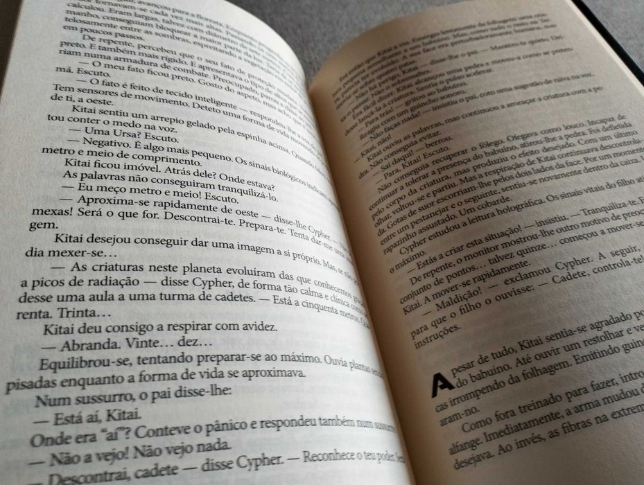 Livro "After Earth - Depois d terra" volume 1