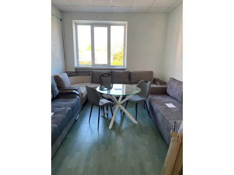 Продаж комерційного приміщення 305 м² в центрі м. Горохів (екс-банк), вул. Шевченка, 41
