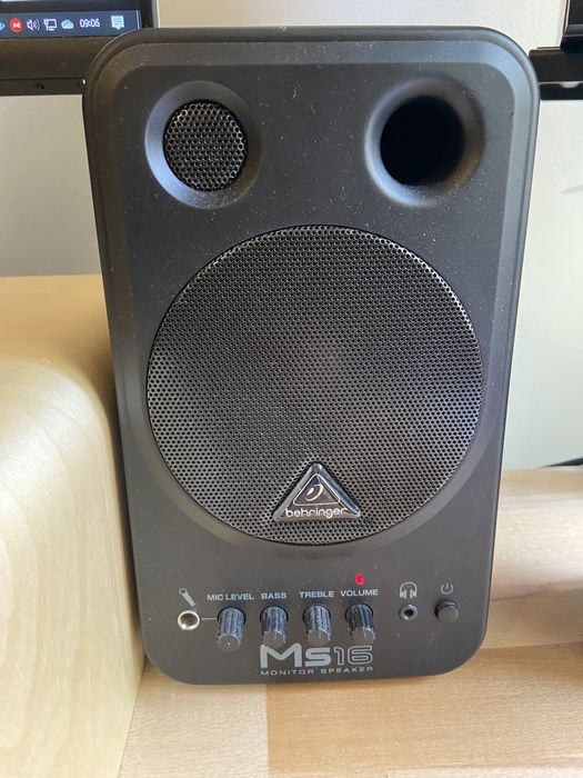 Colunas activas Behringer MS1664729605548033123