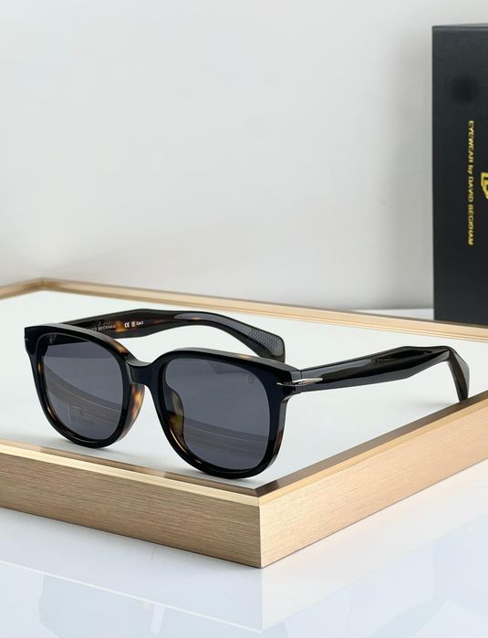 Сонцезахисні окуляри David Beckham