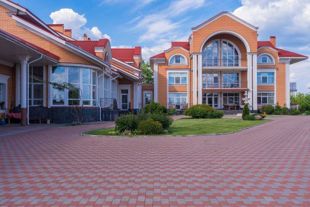 Продажа элитного дома 2500 кв.м, 1 га, с. Гореничи, Киево-Святош. р-н