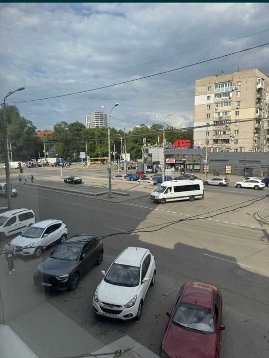 Оренда офісного приміщення на просп. Поля Олександра 2Б,