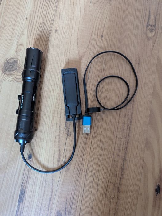 Olight Odin — потужний тактичний ліхтар, 2000 лм