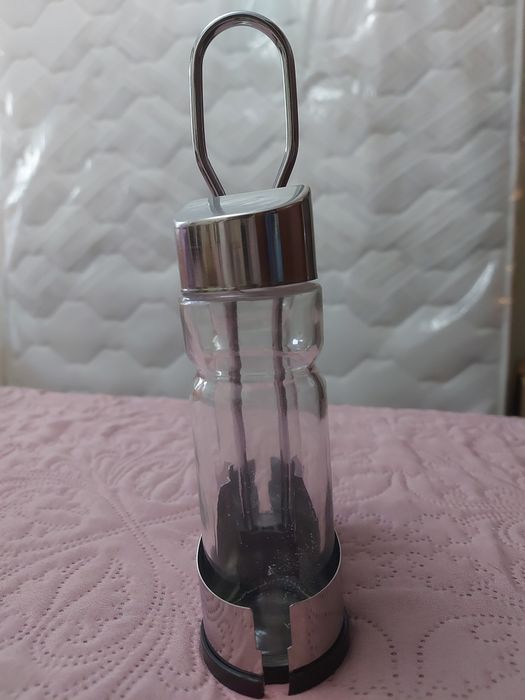 Galheteiro em inox bem conservado