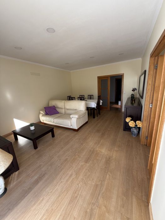 Vivenda piso térreo T2