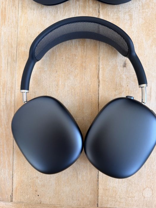 AirPods Max USBC midnight