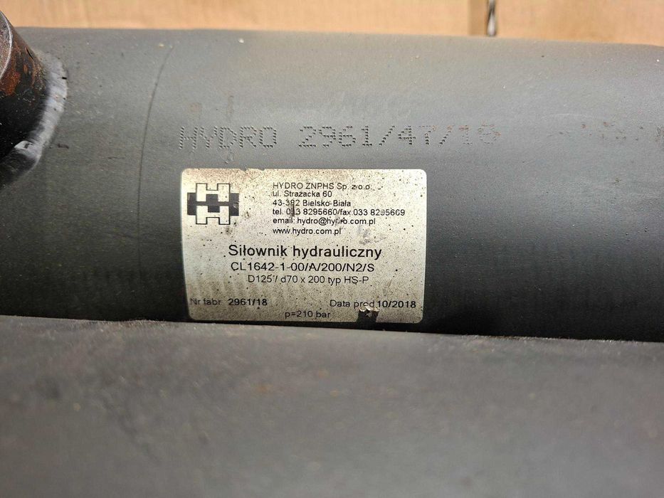 Siłownik hydrauliczny dwustronnego działania HS-P125x70x200