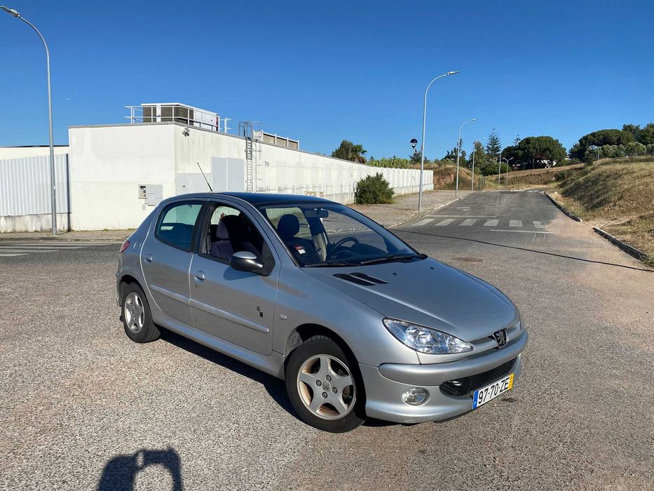 Peugeot 206 1.1 Black and silver edition tecto panoramico