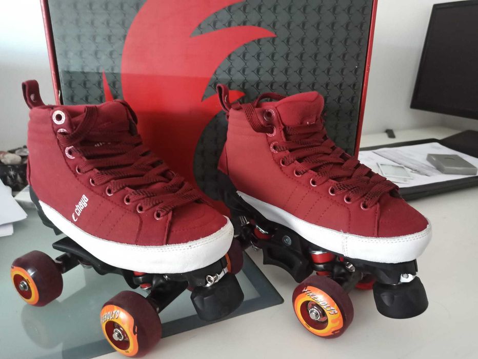 Patins Quad (Tamanho-37) Chaya - Karma PRO - Red Roller Skates