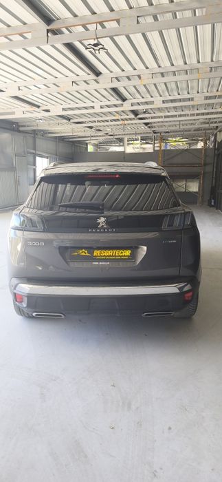 Peugeot 3008 GT híbrido plugin salvado