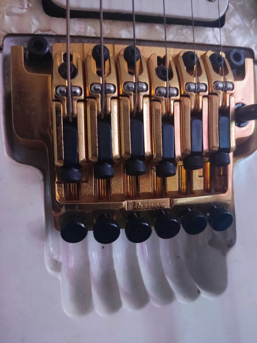 Ibanez edge pro 2ED1C31GE8 gold mostek floyd rose
