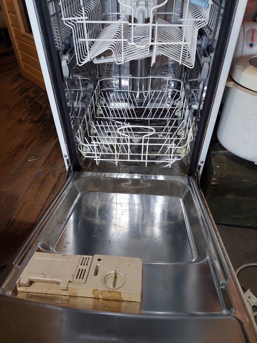 Посудомоечная машина Indesit