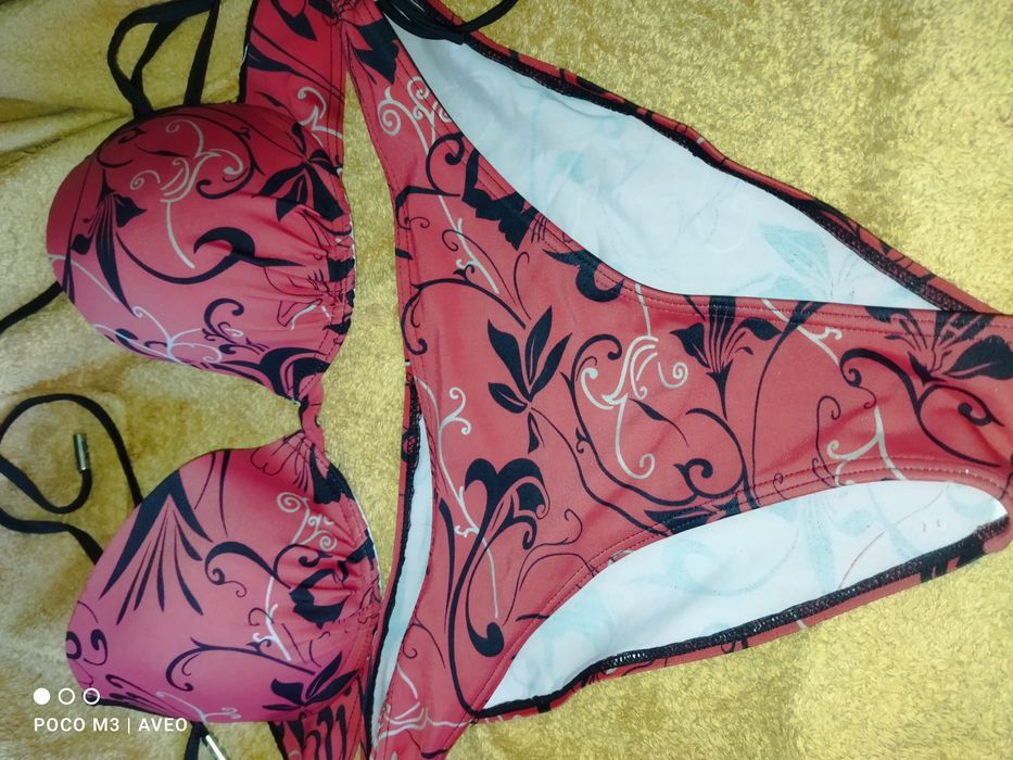 Купальник з пуш ап