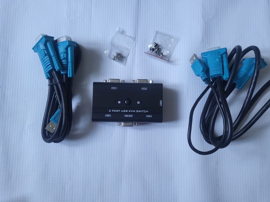 Przełącznik hdmi VGA na 2 komputery