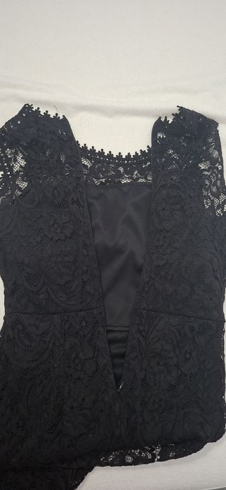 Vestido cocktail preto