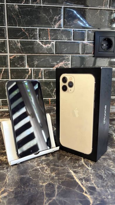 Продам Iphone 11 Pro Айфон