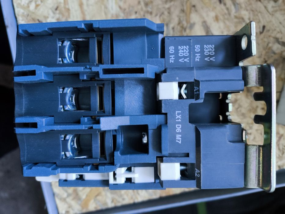Контактор telemecanique lc1 d80m7