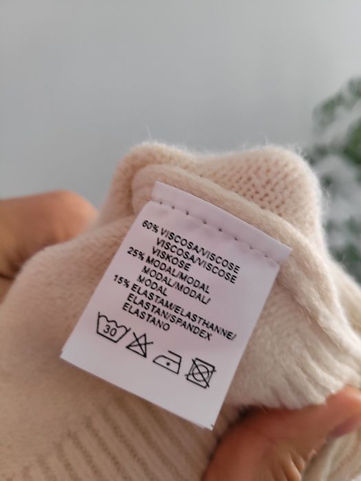 Kremowy sweter serce miękki miły Love yourself wiskozowy soft girl