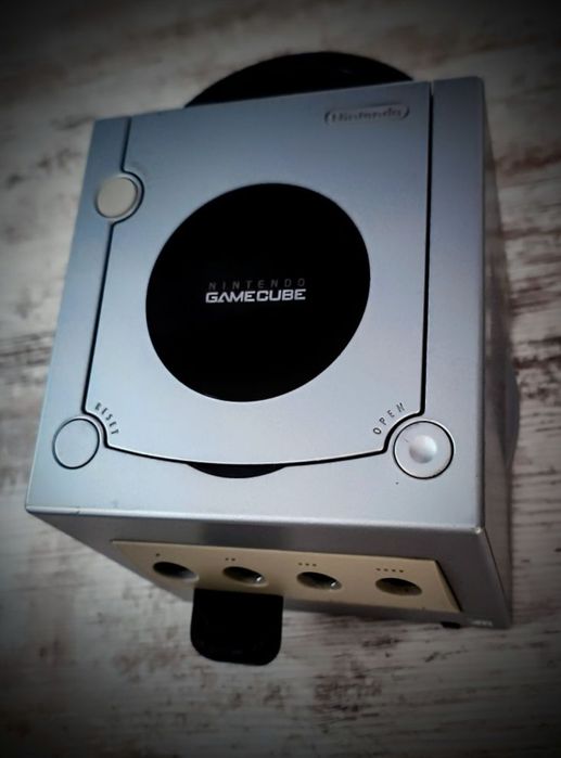 Metal Gear Solid Twin Snakes + Nintendo Gamecube