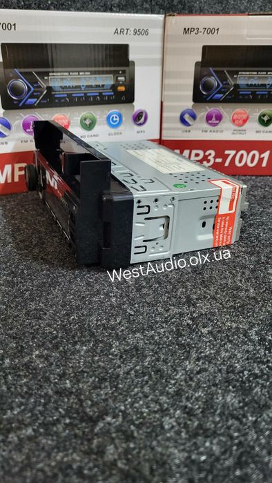 Блютуз магнітола Sony 7001 з тримачем для телефона