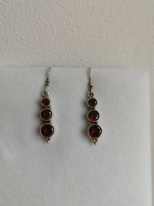 śliczne dawne srebrne kolczyki naturalne granaty srebro