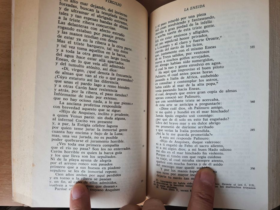 Livro "La Eneida" de Virgilio