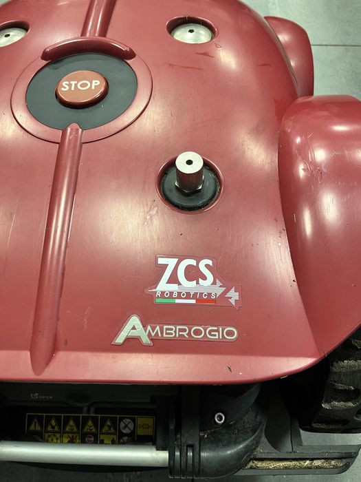 Ambrogio L250 Deluxe – robot koszący