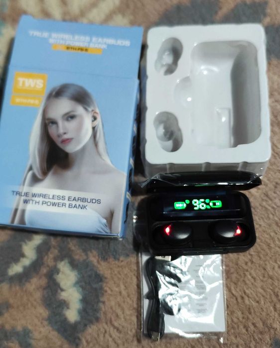 True Wireless  Aerbusd with Power Bank BTH-F9-5