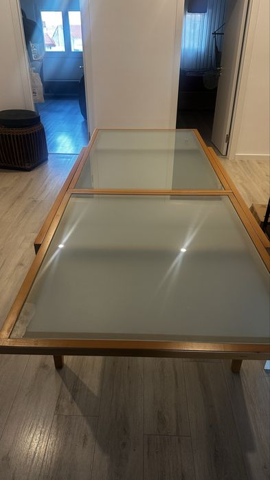 Mesa de jantar extensivel em madeira e vidro temperado