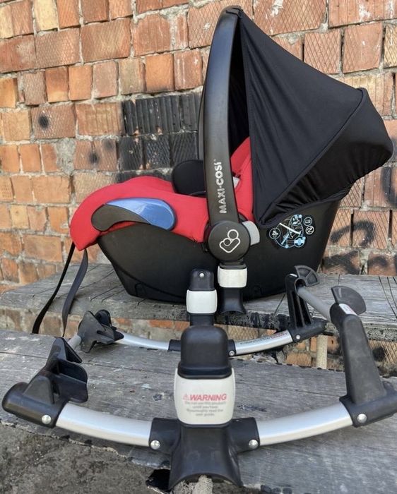 Автокрісло Maxi Cosi / Адаптери від Bugaboo cameleon