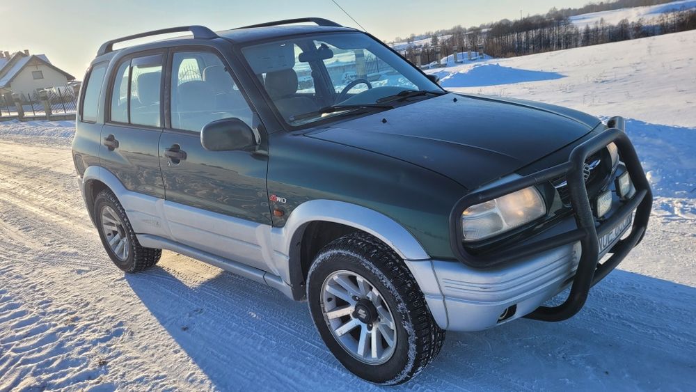 Suzuki Grand Vitara 2.5v6 manual