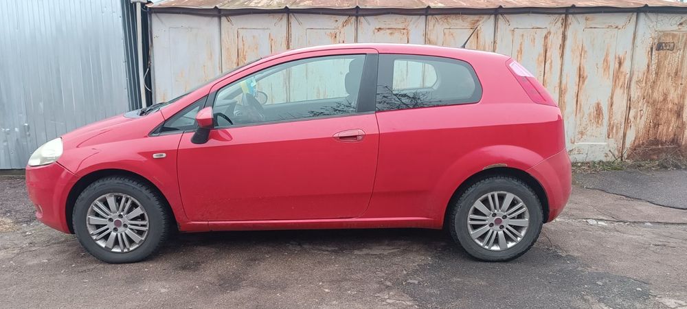 Продам FiatGrande Punto
