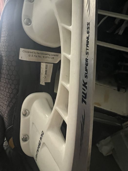 Продам ковзани коньки !