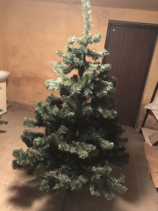 Choinka Ze stojakiem 180 cm