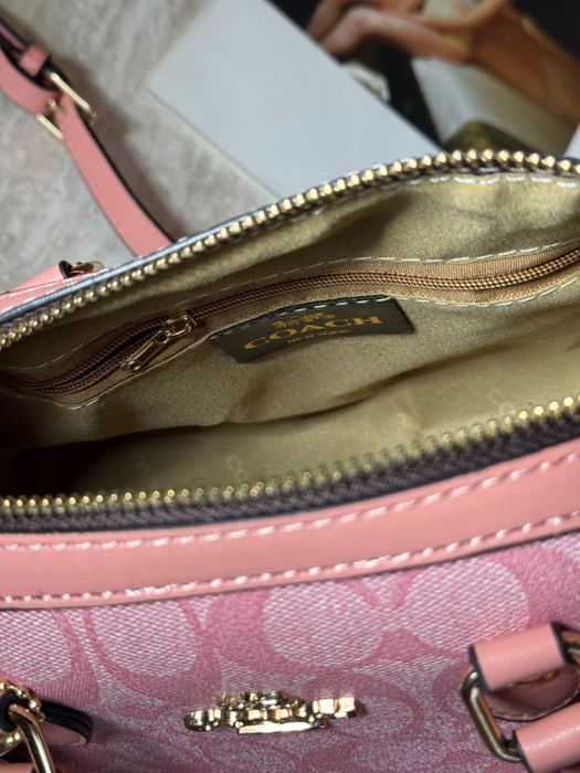Сумка Coach Mini Rowan Crossbody  In Signature  розова