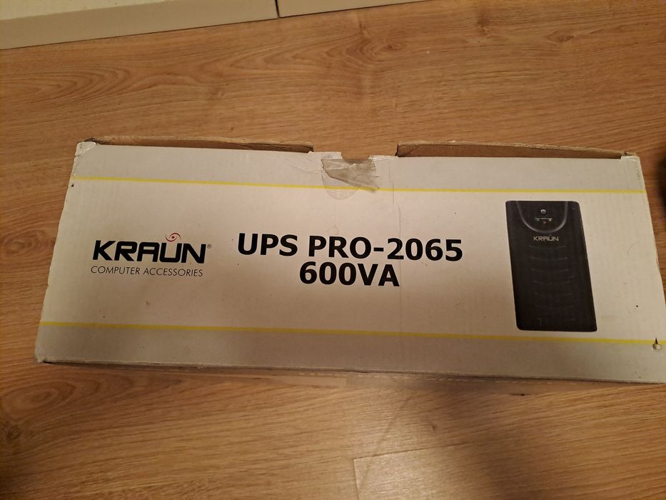 UPS PRO2065  de 600VA