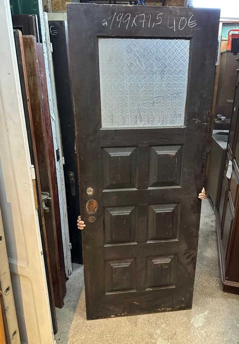 Portas antigas em madeira exotica aptas a serem usadas