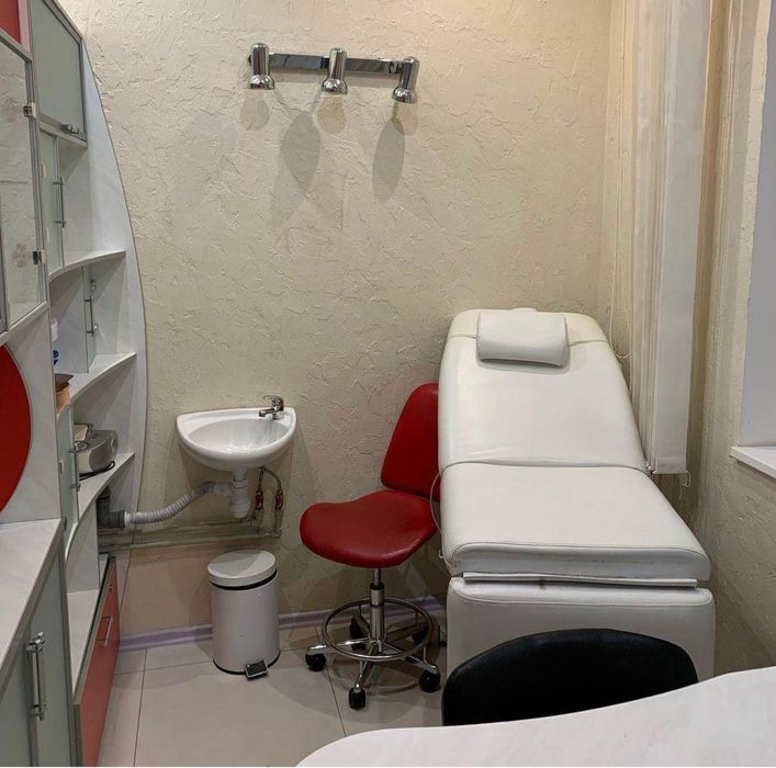 Продам нежитлове приміщення 55 кв.м, центр