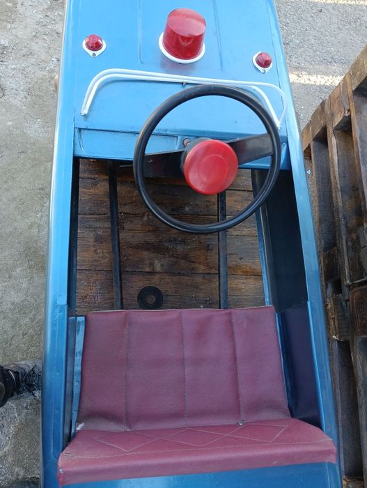 Машинка СССР.На педалях.