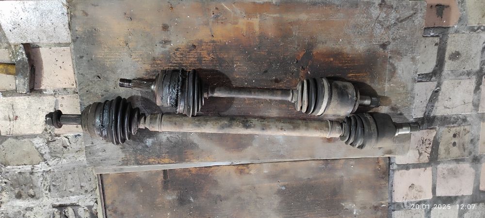 Продам полуось 2108-099