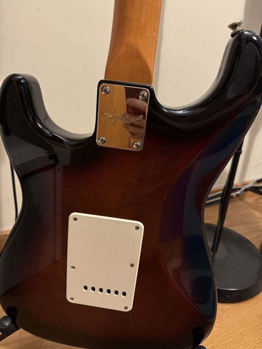 Squier CV Classic Vibe 60s Strat 3-SB - com muitos Upgrades Fender