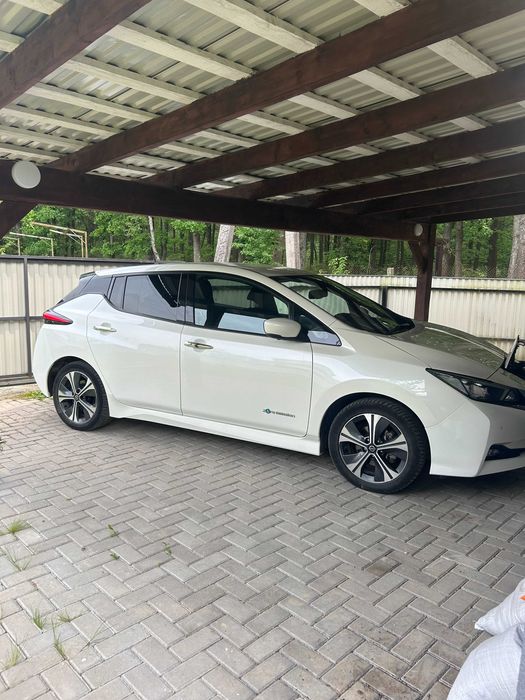 Nissan Leaf 2019 VIN SJNFAAZE1U0073159 фото оголошення 2 з 5